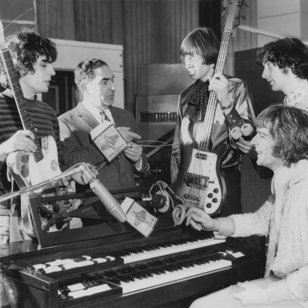 Pink Floyd Roger Waters Syd Barrett using Rotosound strings at Abbey Road Studios 1967